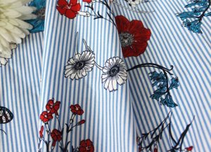 Ткань для одежды
 Поплин Васильки-Маки цвет голубой